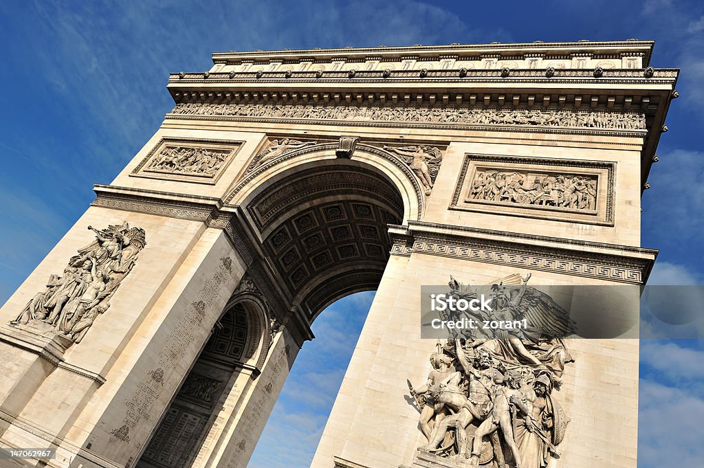 Hermosa vista del arco de triunfo en París - Foto de stock de Arco - Característica arquitectónica libre de derechos