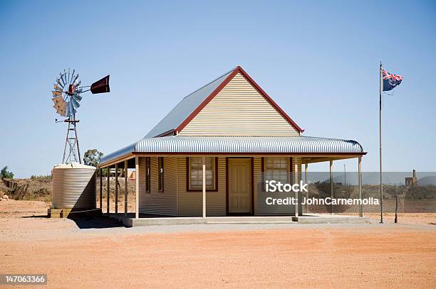 Outbackhouse Stockfoto und mehr Bilder von Australisches Buschland - Australisches Buschland, Australien, Wohnhaus