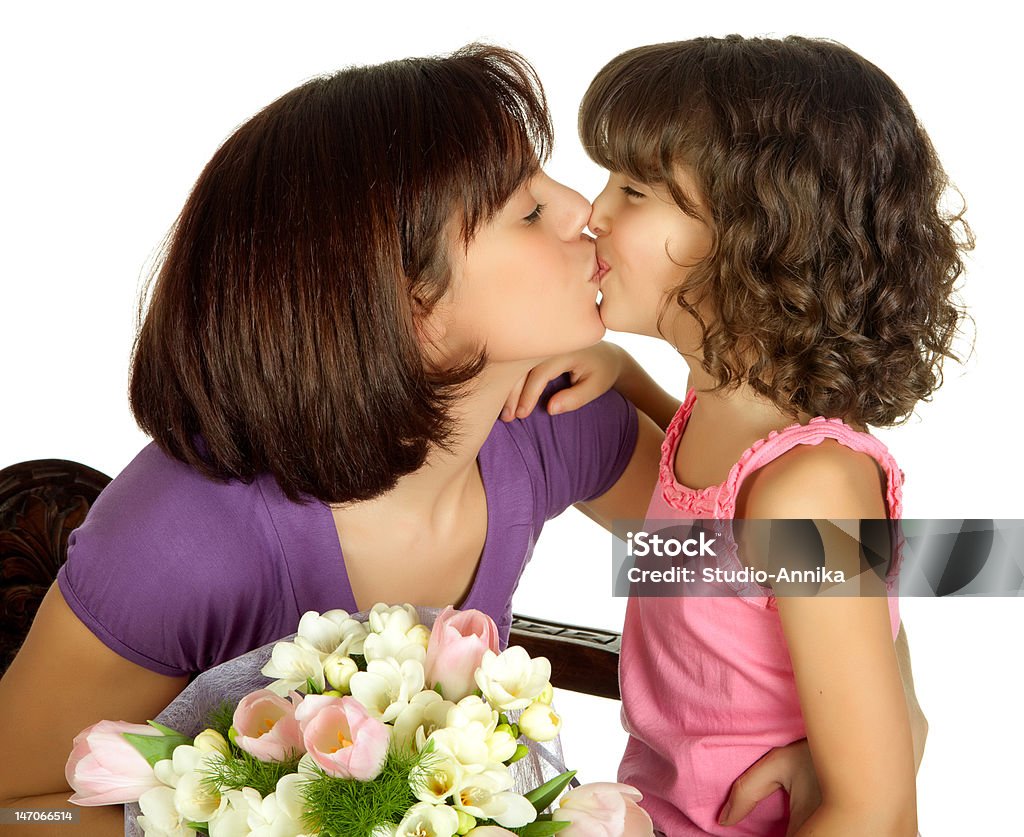 Mãe beijando - Foto de stock de Adulto royalty-free