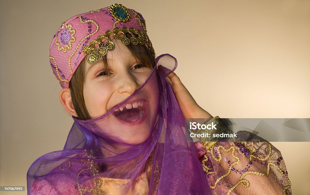 Sorriso de little gir no Carnaval roupas - Foto de stock de Alegria royalty-free