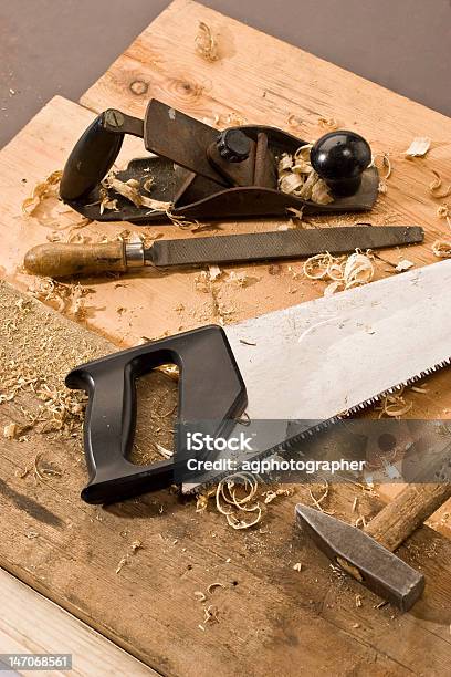 Carpenters 工具 - かんなのストックフォトや画像を多数ご用意 - かんな, かんなくず, のこぎり