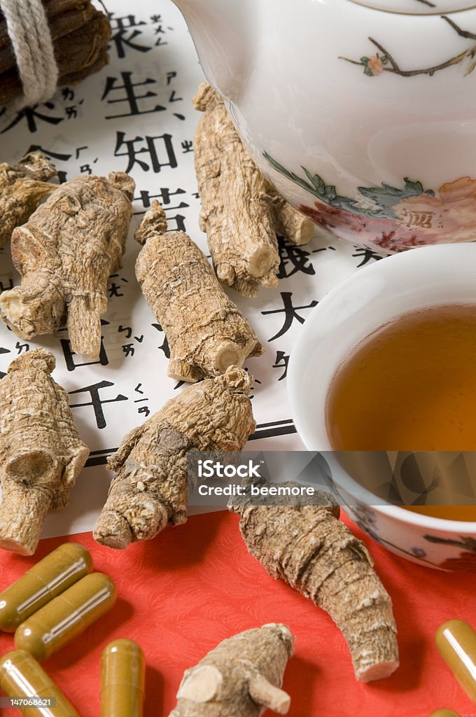 Ginseng raíces - Foto de stock de Alimento libre de derechos