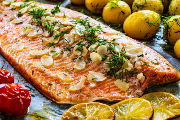 istock One sheet pan salmon and veggies 1470693123