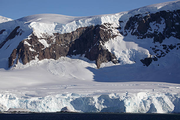 istock Antarctica, the frozen continent 147069413