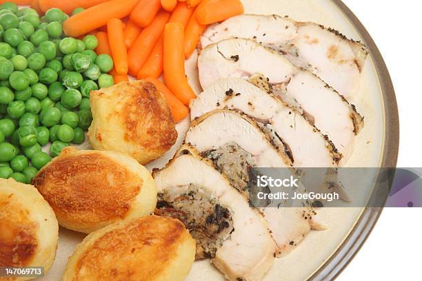 Roast Gefüllte Hühnerbrust Abendessen Stockfoto und mehr Bilder von Gefülltes Hühnchen - Gefülltes Hühnchen, Bratengericht, Brathähnchen