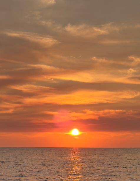 istock YOU CAN NEVER WATCH TOO MANY SUNSETS 1470723356