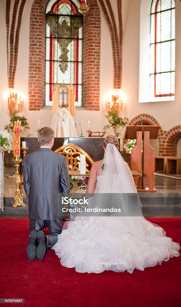 Noiva e Noivo na Cerimónia de Casamento - Royalty-free Casamento Foto de stock