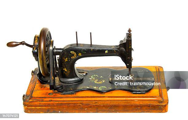 Vintage Handbemalte Nähmaschine Stockfoto und mehr Bilder von Alt - Alt, Altertümlich, Antiquität