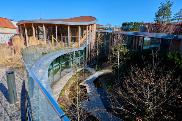 the new part of the museum with hans christian andersen's childhood house - hans christian andersen odense museum international landmark imagens e fotografias de stock