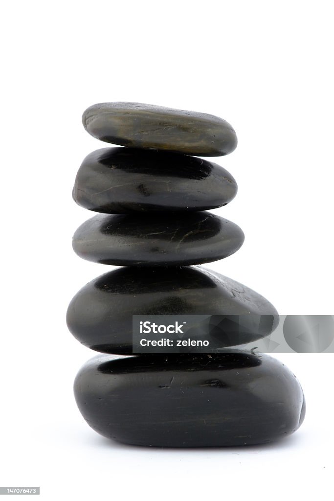 Équilibre de pierres noir - Photo de Abstrait libre de droits