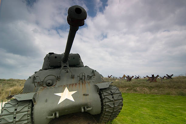 la ii guerra mondiale battaglia canotta allied - tank normandy world war ii utah beach foto e immagini stock