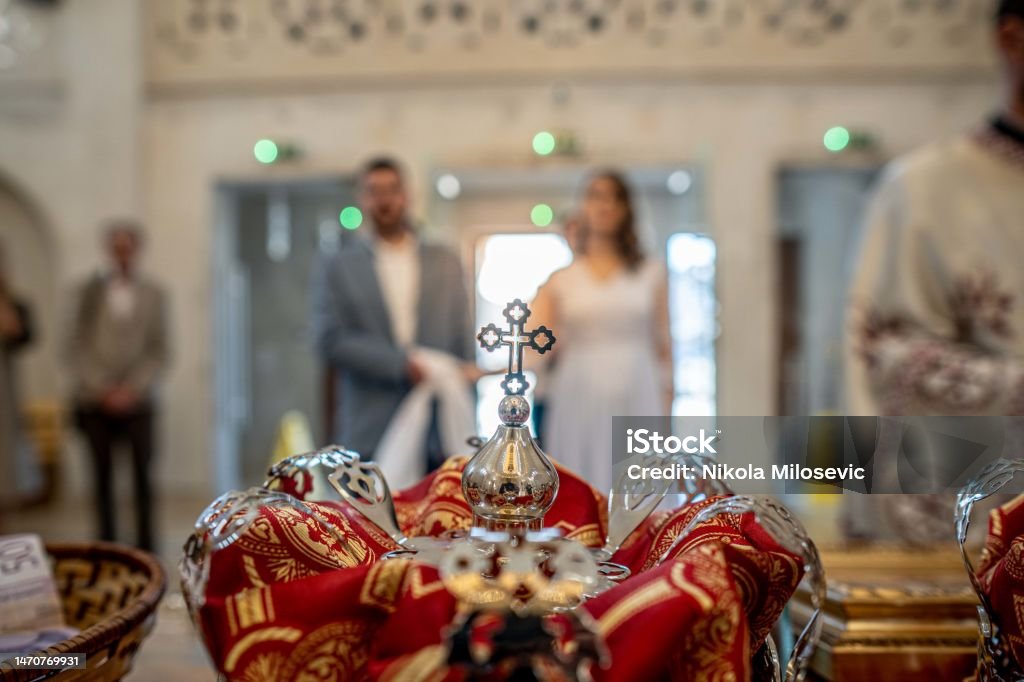 Crown wedding crown 25-29 Years Stock Photo Crown wedding crown 25-29 Years Stock Photo