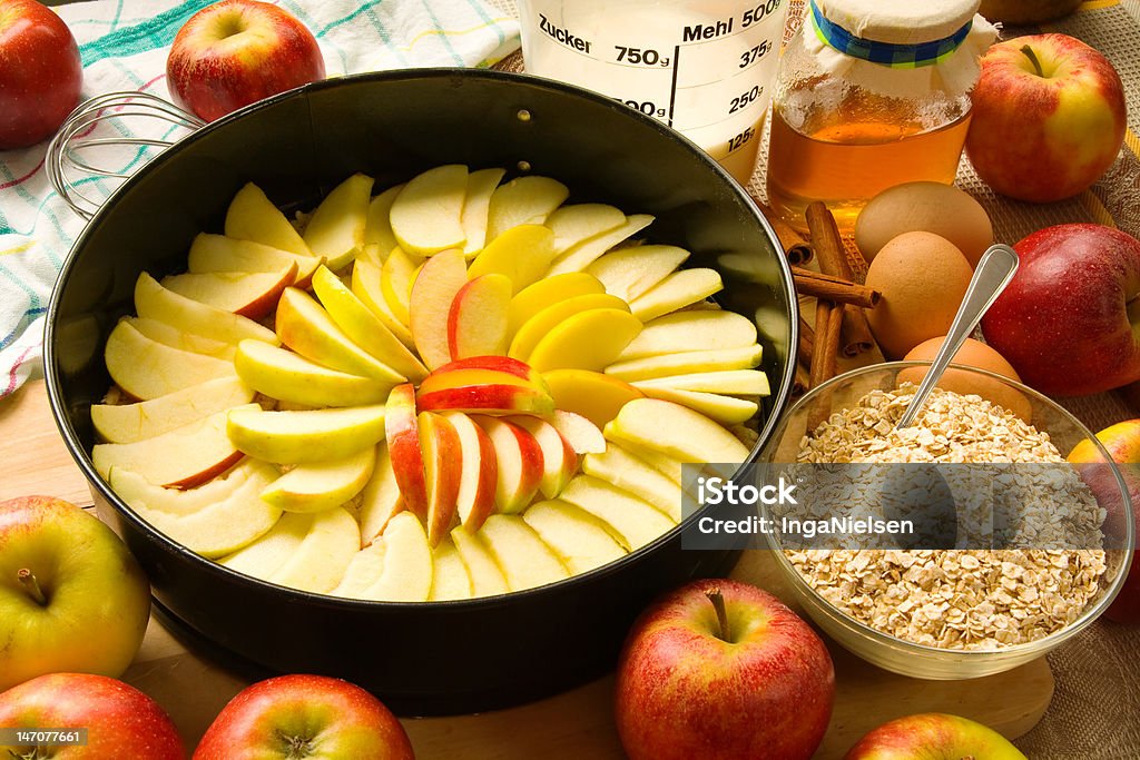 Unbaked Tarte aux pommes - Photo de Flocon d'avoine libre de droits