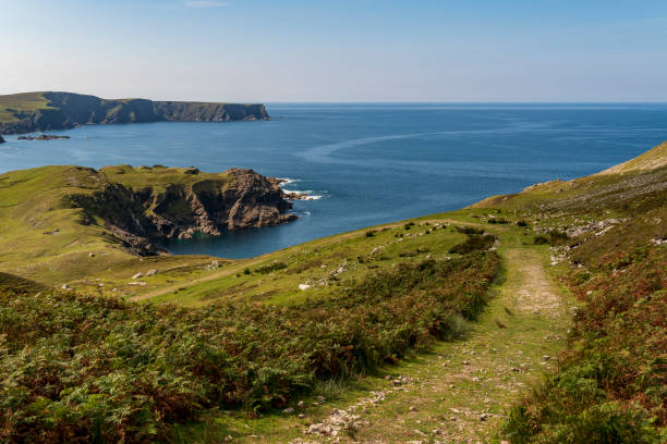 istock Footpath along the cliffs at Glencolumbkille, Donegal, Ireland 1470789037