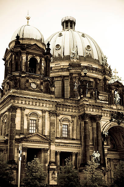Belin, Dom church