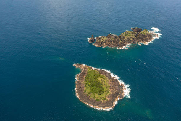 istock Tropical island and blue ocean. 1470850802