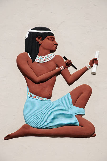 egyptian painted relief - scribe zdjęcia i obrazy z banku zdjęć