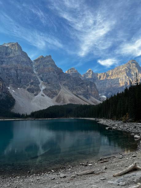 istock Moraine Lake 8 1470890711