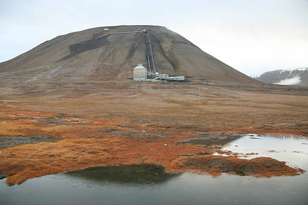 istock Coal mine on Spitsbergen, Svalbard 147089283