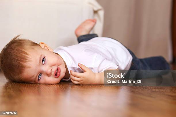 Małe Dziecko Płacze - zdjęcia stockowe i więcej obrazów Maluch - Maluch, Napad złości, Gniew
