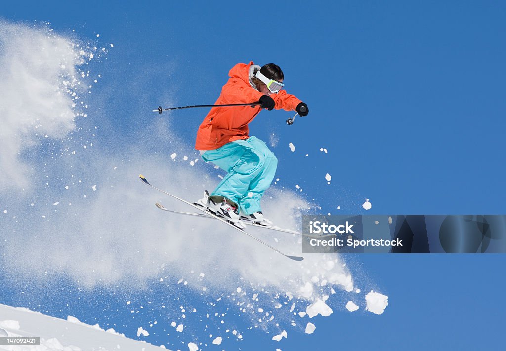 젊은 남자 스키복 뛰어내림 In Colorado - 로열티 프리 30-34세 스톡 사진