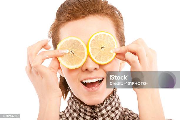 여자 쥠 레몬색 니어 눈 개념에 대한 스톡 사진 및 기타 이미지 - 개념, 개념과 주제, 건강한 생활방식
