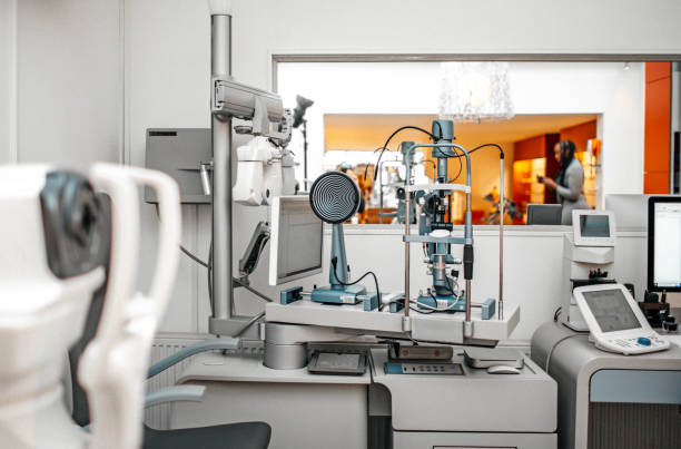 istock Eye test equipment in an opticians 1470935876