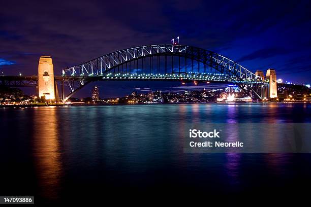 Foto de Sydney Harbour Bridge À Noite e mais fotos de stock de Austrália - Austrália, Azul, Capitais internacionais