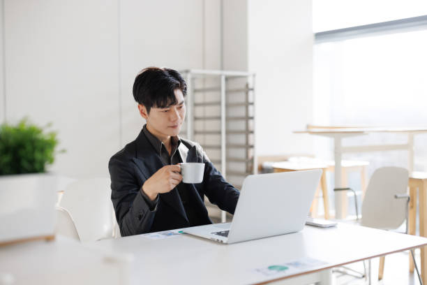 istock Business men take a coffee break 1470942210