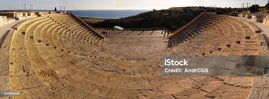 Anfiteatro antigua - Foto de stock de Ancho libre de derechos