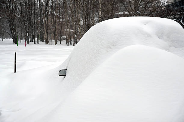 istock Cars under snow. 147095377