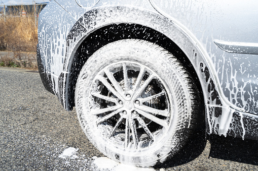 Lavado de autos con espuma photo