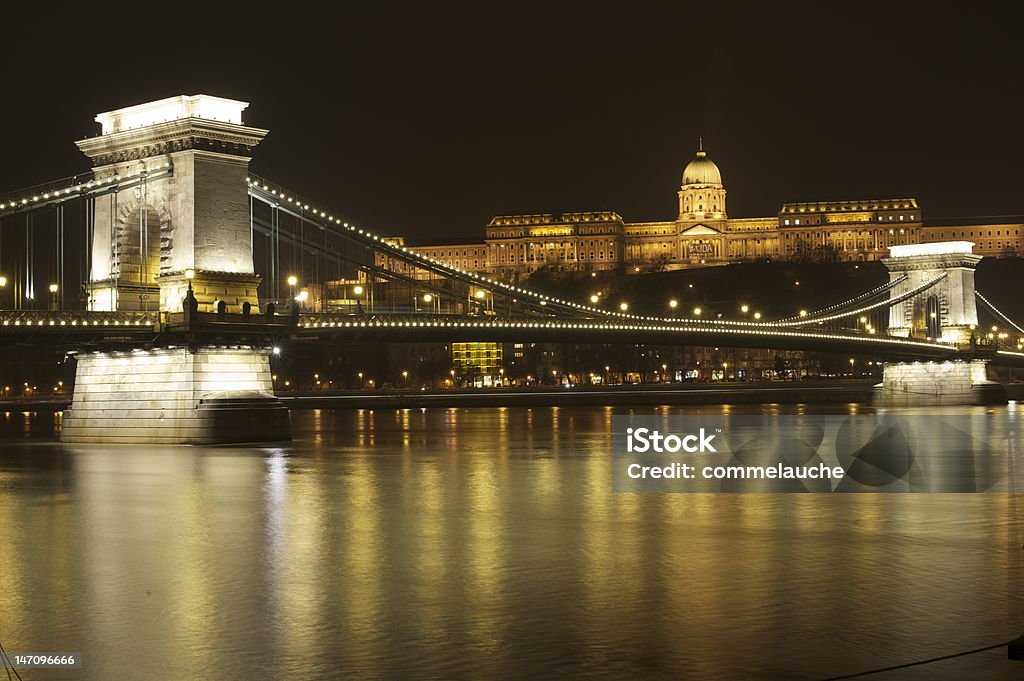 Budapeszt nocą - Zbiór zdjęć royalty-free (Architektura)