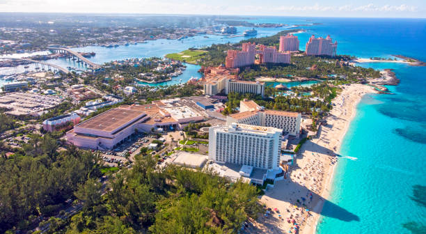 Aerial view of the  the sandy coastline on the Paradise island,  Bahamas Aerial view of the  the sandy coastline on the Paradise island,  Bahamas atlantis bahamas stock pictures, royalty-free photos & images