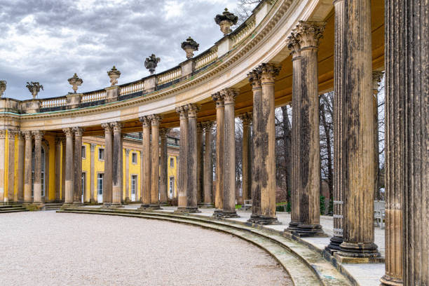 арки потсдамского королевского дворца, германия - winter city germany brandenburg стоковые фото и изображения