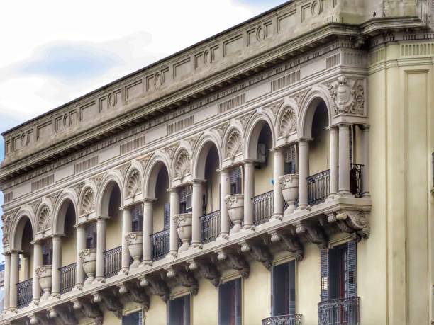 istock Old building in the center of Montevideo 1471053049