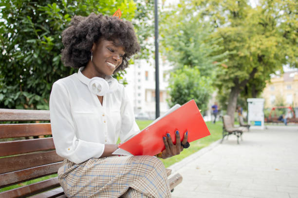 istock Young business woman 1471065733