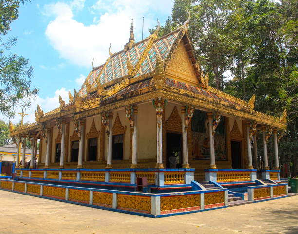 Battambang , Cambodia , temple ,Phnom Sampov  Lok Ta Dambong Kra Nhoung Shrine