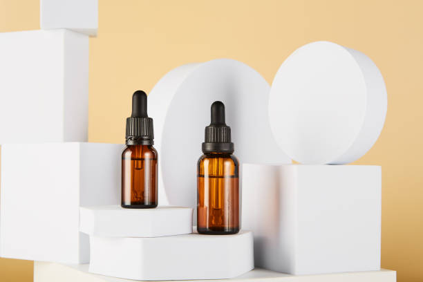 istock Dropper vials mock-ups, cosmetic glass containers. 1471115500