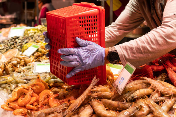 Crustaceans on the fishmonger's counter.