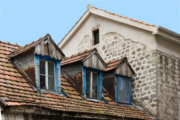 istock Attic windows in an ancient house in Kotor, Montenegro 1471192762