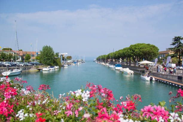 istock Beautiful view of Lake Garda 1471192791