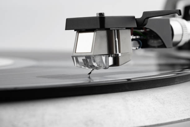 istock retro vinyl record player with needle, details and control buttons 1471211122