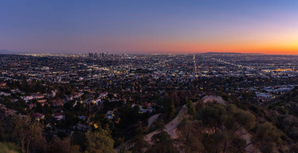 istock Los Angeles at Sunset 1471219675