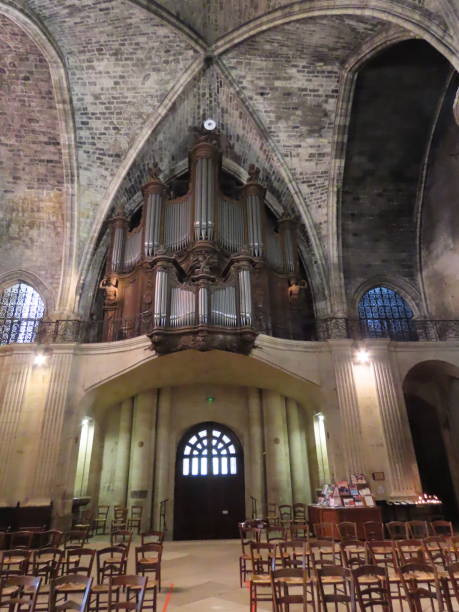 istock Saint-Seurin basilica at Bordeaux 1471242835