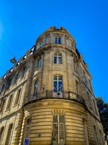 istock Residential building at Bordeaux 1471245954