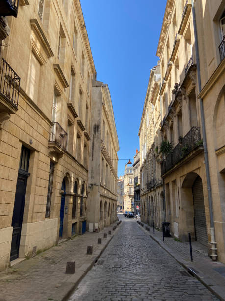 Narrow street at Bordeaux