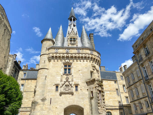 istock Cailhau door at Bordeaux 1471252690