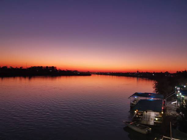 istock Sunset of Tigris River 1471263103