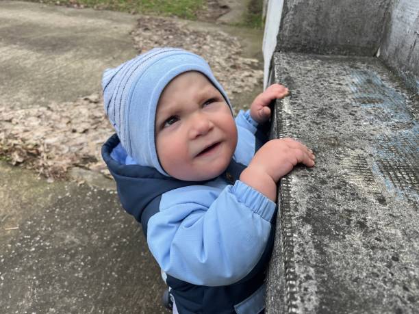 istock Little boy like outside 1471267843